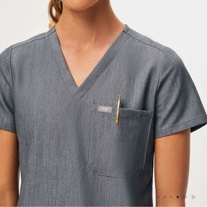 Figs Catrina One Pocket Scrub Top